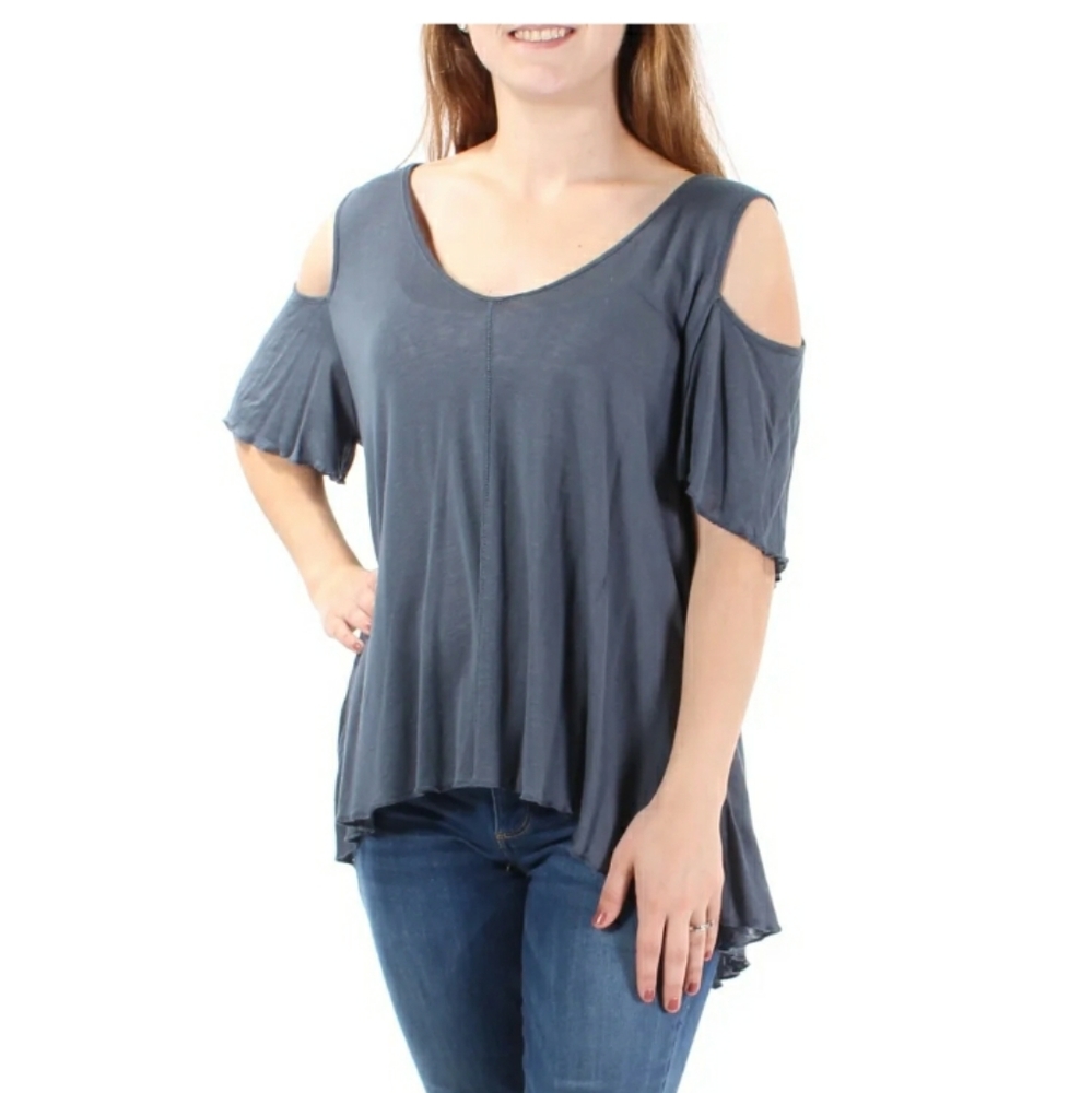 Free People size M cold shoulder‎ top